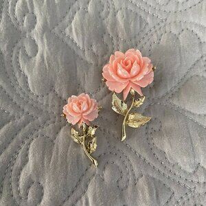 Rose pin set